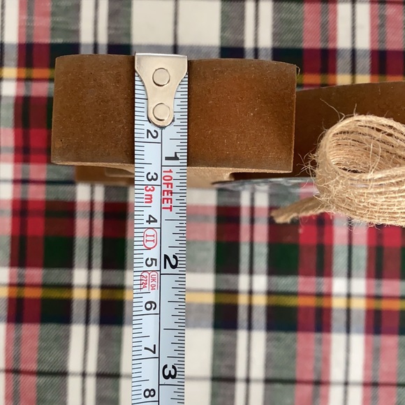 Holiday/Christmas “JOY” sign - wooden and galvanized silver materials - Picture 6 of 6